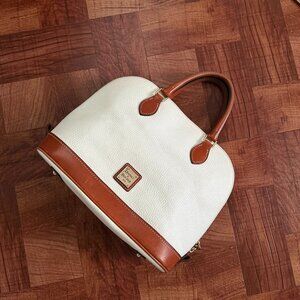 NWOT Vintage Dooney & Bourke White Tan Dome Bag w/ Red Lining